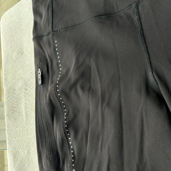 (one of a kind!) SAMPLE lululemon luxtreme tights 28" dotted seams - Picture 2 of 6